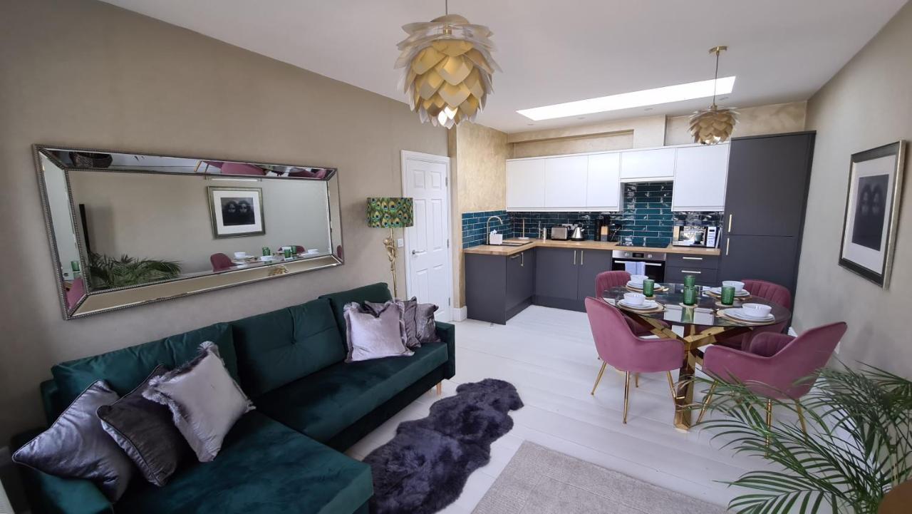 The Loughborough - Elegant, Glamourous Boutique 1 Bed, Central Truro Exterior foto